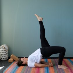 Vinyasa Yin Yoga Yomani Gesundheitspraxis Nina Studiger Winsdisch